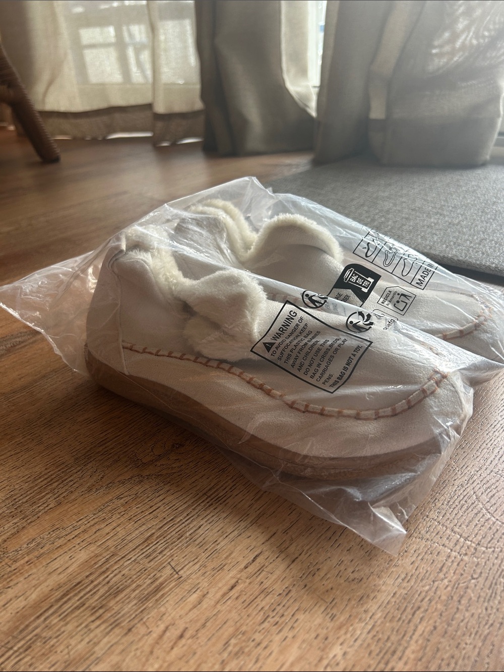 Cozy Faux-Fur Lined Moccasin Slippers - White